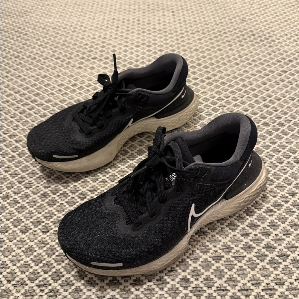 Nike Black Athletic Sneakers